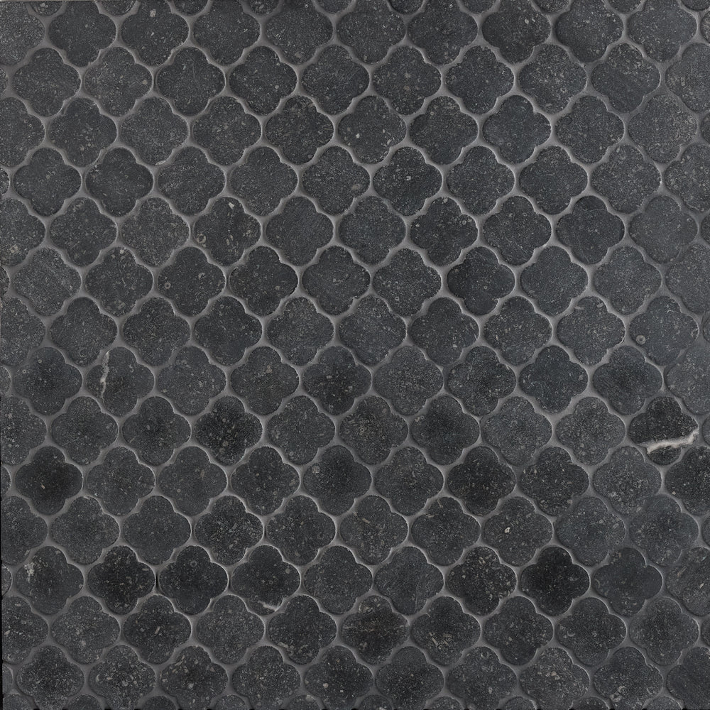 Cotswold Clover Mosaic Stone – Artistic Tile